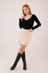 Geniş Yaka Siyah Basic Body Bluz