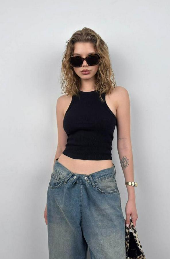 Halter Yaka Kolsuz Bluz