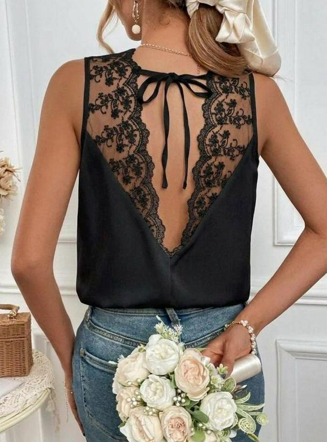 Kadı Askılı V Dantel Yakalı Sırttan Bağcıklı Sandy Bluz