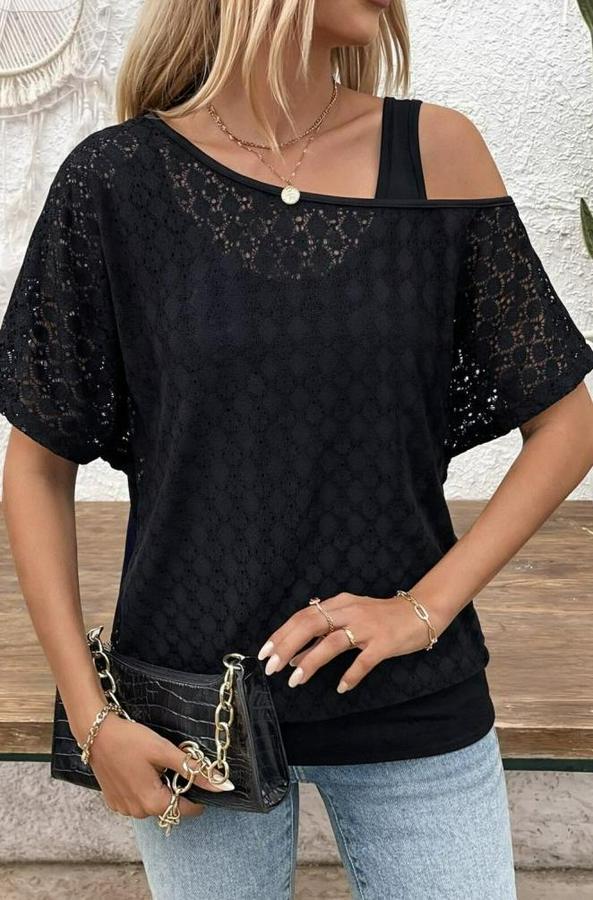 Askılı Yuvarlak Yaka Viskon Atlet Ve Yarasa Kollu Omuzdan Açık Dantel Bluz Ikili Takım