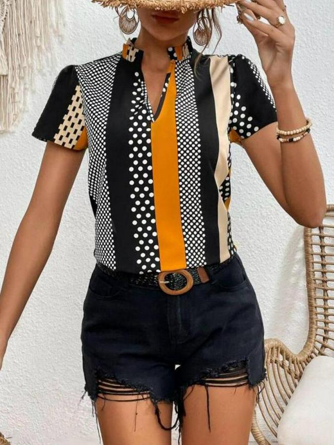 Çentik Ve Büzgülü Yaka, Desenli Mikro Kumaş Bluz