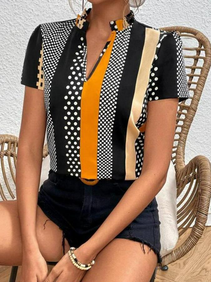 Çentik Ve Büzgülü Yaka, Desenli Mikro Kumaş Bluz