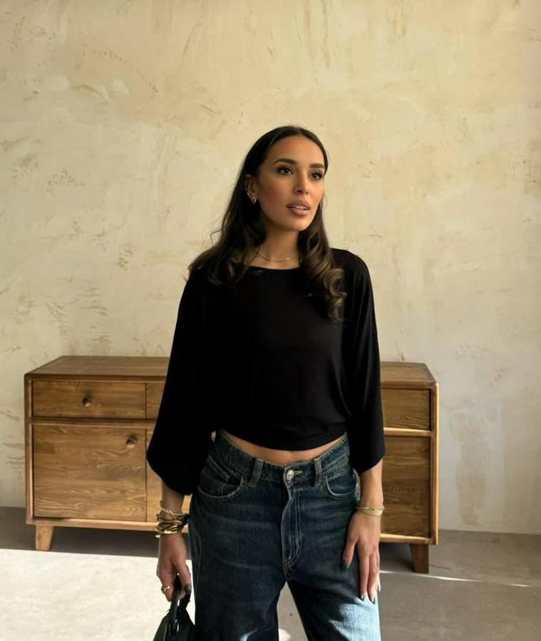 Kayık Yaka Yarasa Kol Dökümlü Kısa Bluz