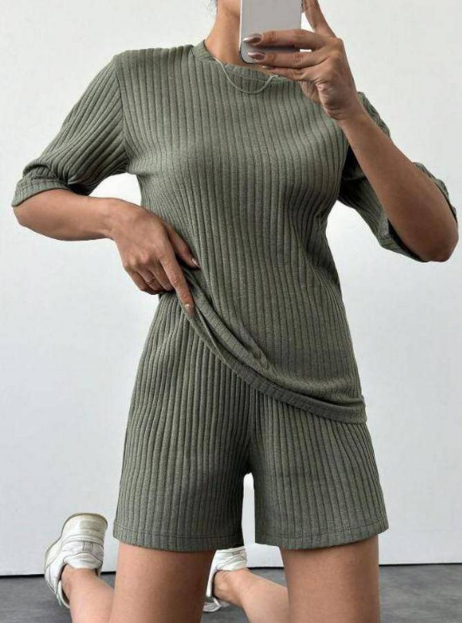 Kısa Kollu Bisiklet Yaka Kaşkorse Bluz Şort Ikili Takım