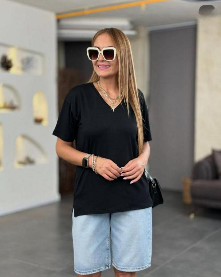 Kısa Kollu V Yaka Bluz