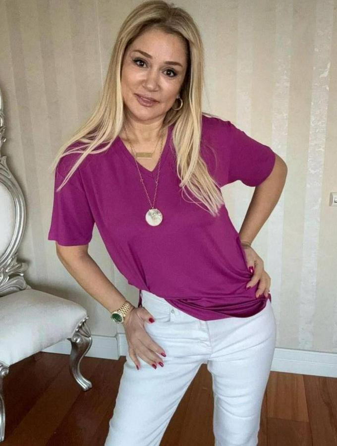 Kısa Kollu V Yaka Bluz