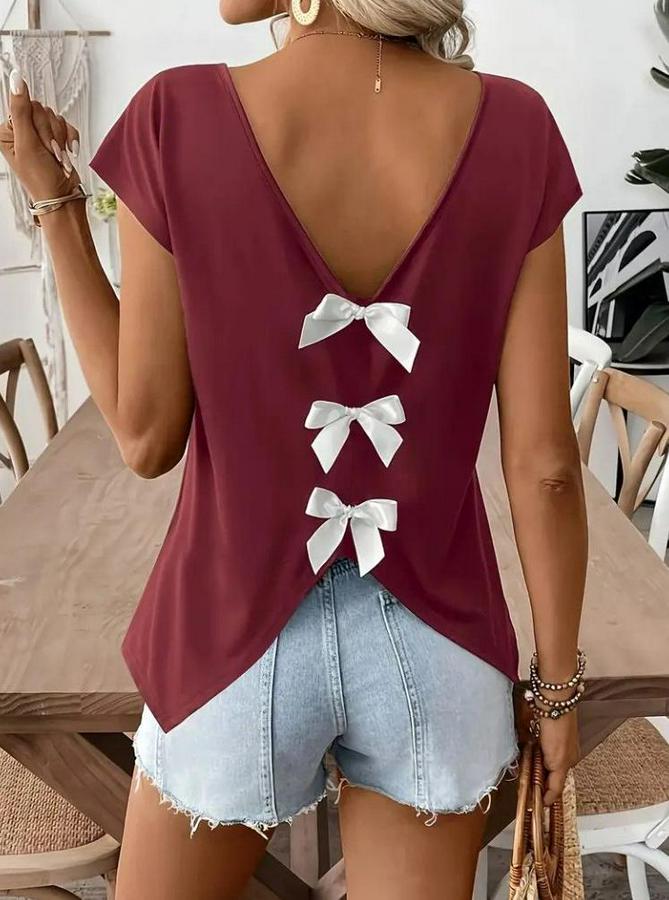 Kısa Kollu V Yakalı Arkadan Kurdele Detaylı Viskon Bluz