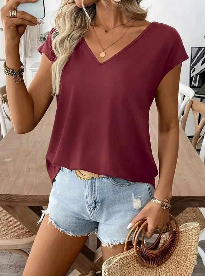 Kısa Kollu V Yakalı Arkadan Kurdele Detaylı Viskon Bluz