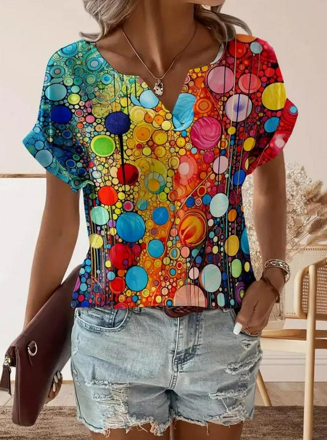 Kısa Kollu V Yakalı Desenli Süprem Bluz