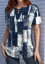 Kısa Kollu Yakası Bağcıklı Kuş Gözü Detay Süprem Bluz