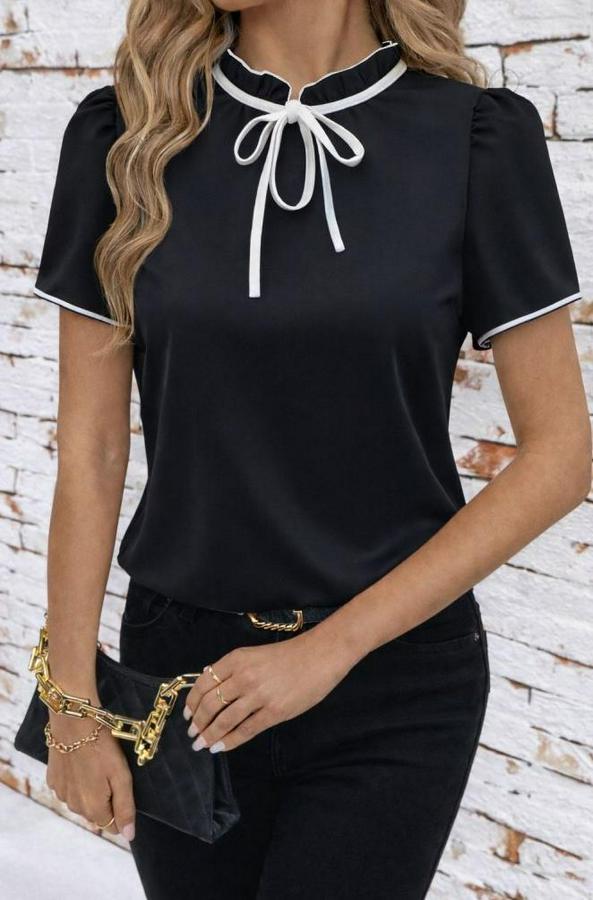 Kısa Kollu Yakası Fırfırlı Bağcıklı Janjan Krep Bluz