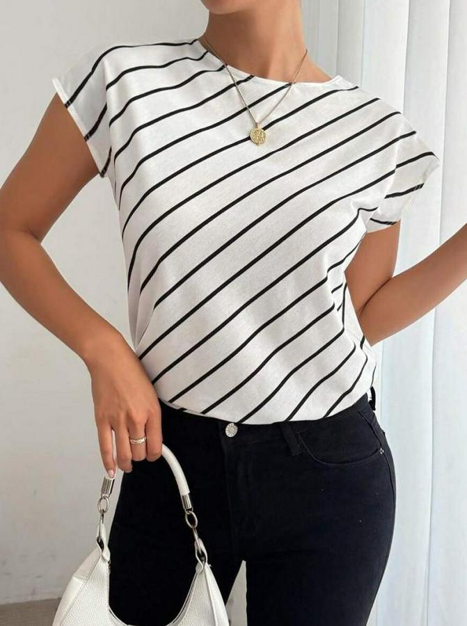 Kısa Yarasa Kollu Bisiklet Yaka Çizgi Desenli Atlas Bluz