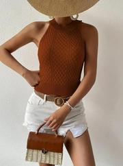Kolsuz Halter Yaka Mini Baklava Desenli Triko Bluz