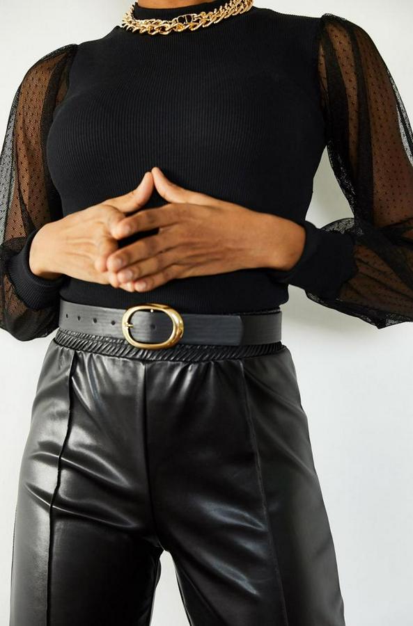 Siyah Kolu Tül Detaylı Yarım Balıkçı Kaşkorse Bluz 6160