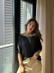 Tek Omuzu Açık Kısa Kollu Salaş Viskon Bluz