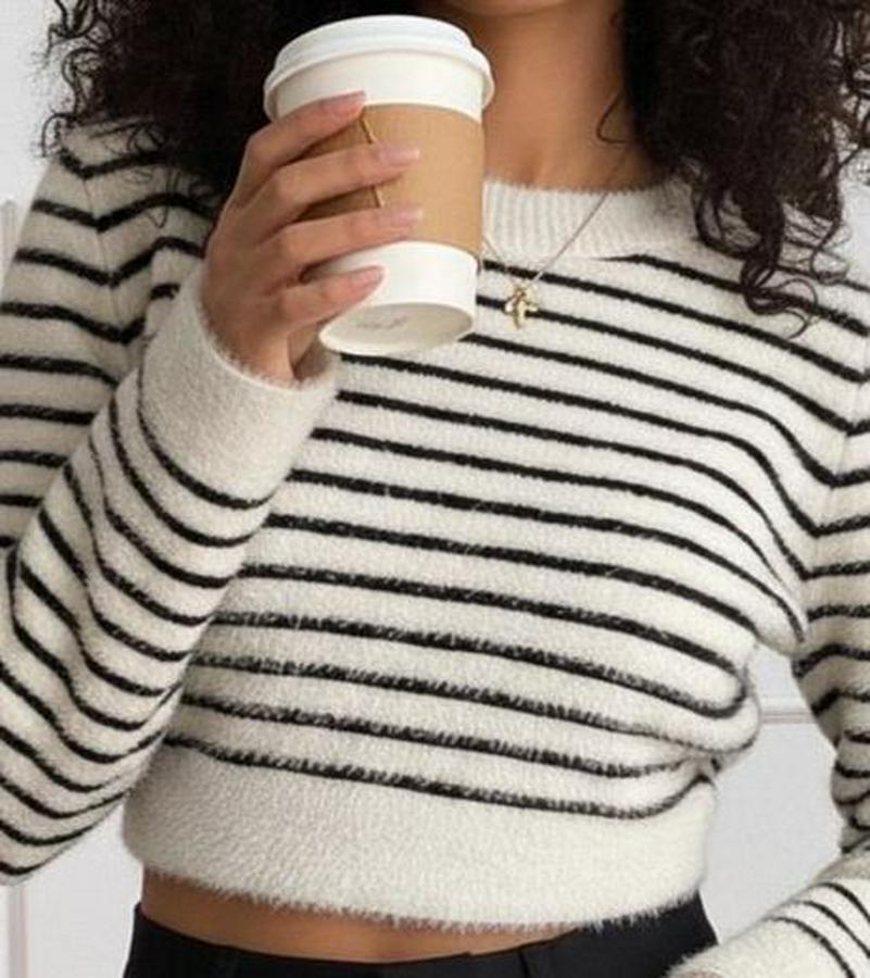 Uzun Kollu Balıkçı Yaka Crop Triko Bluz