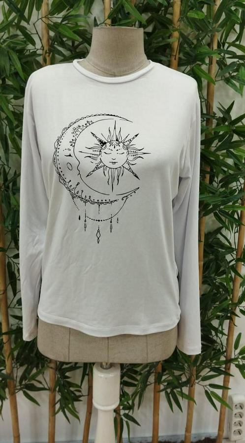 Uzun Kollu Bisiklet Yaka Ay Baskılı Viskon Bluz