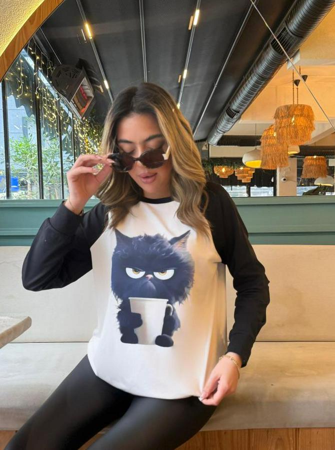 Uzun Kollu Bisiklet Yaka Kedi Baskılı Şardonlu Dalgıç Bluz