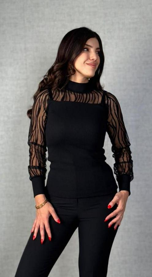 Uzun Kollu Bisiklet Yaka Kolları Tül Detay Kaşkorse Kumaş Bluz