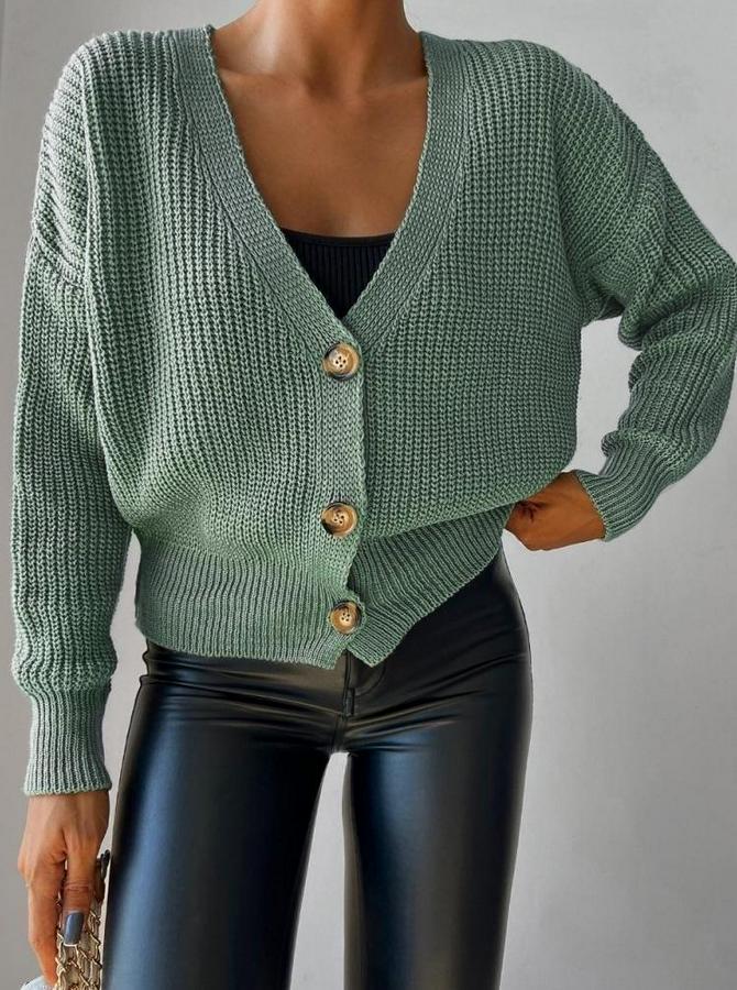 Uzun Kollu Düğme Detay Triko Bluz