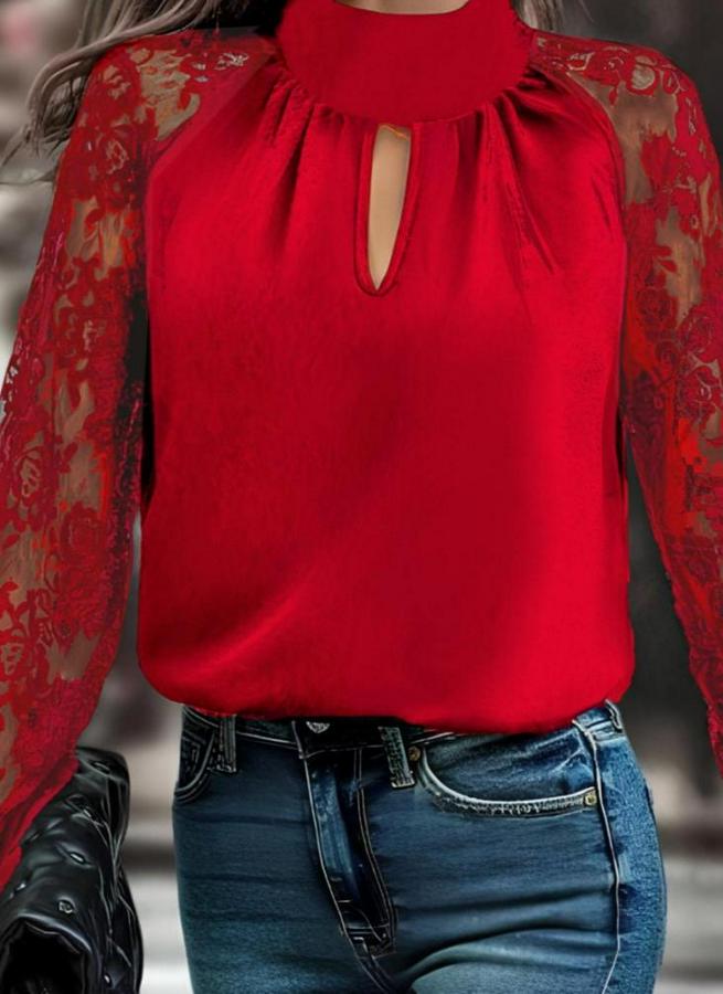 Uzun Kollu Göğüs Pencere Detay Yaka Boğazlı Kolları Tüllü Sandy Bluz