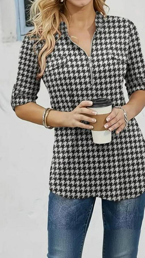 Uzun Kollu Hakim Yaka Yakadan Fermuarlı Geometrik Desenli Süprem Bluz