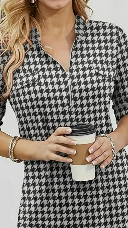 Uzun Kollu Hakim Yaka Yakadan Fermuarlı Geometrik Desenli Süprem Bluz