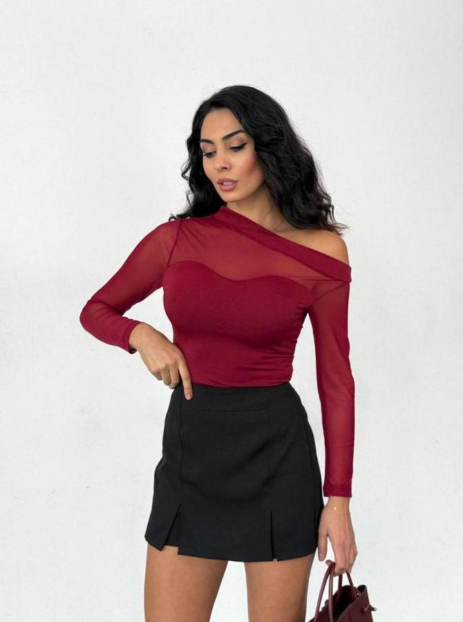 Uzun Kollu Omuz Dekoltesi Ve Transparan Tül Detay Bluz