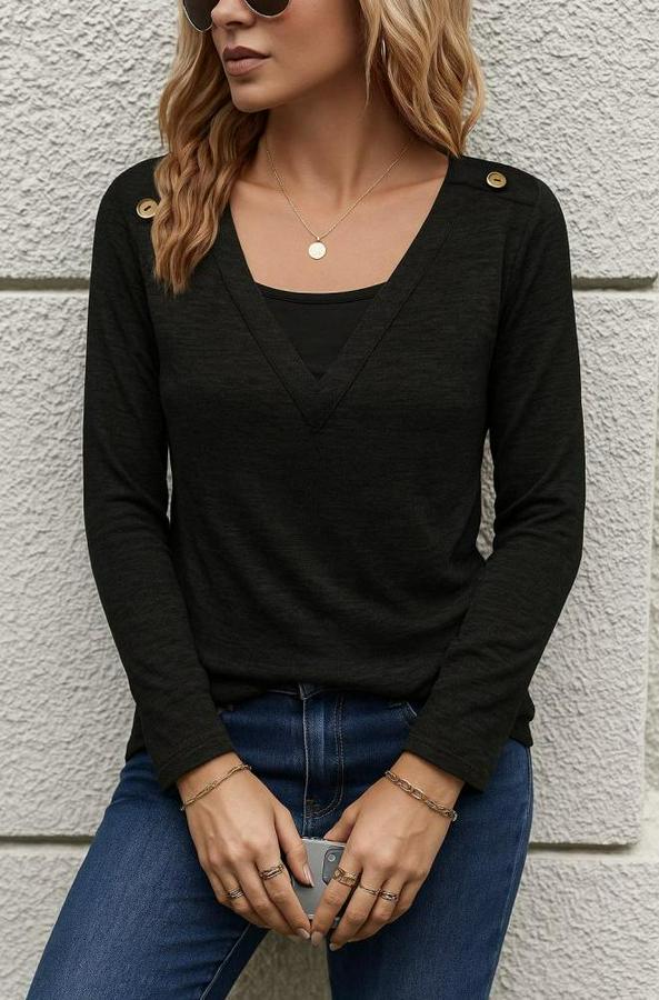 Uzun Kollu V Yaka Düğme Detaylı Yumoş Bluz