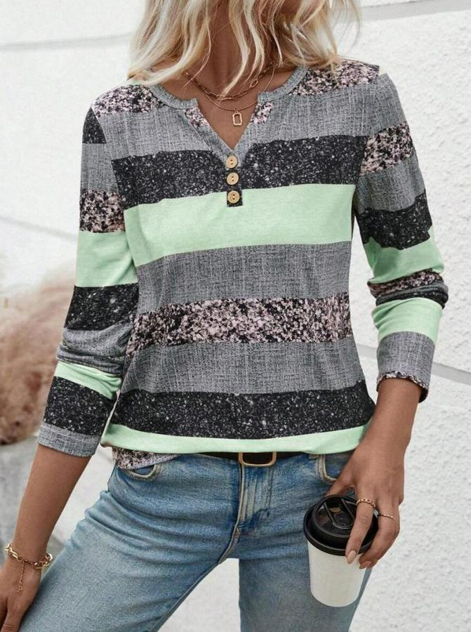 Uzun Kollu Yakadan Düğmeli Çizgili Desenli Süprem Bluz