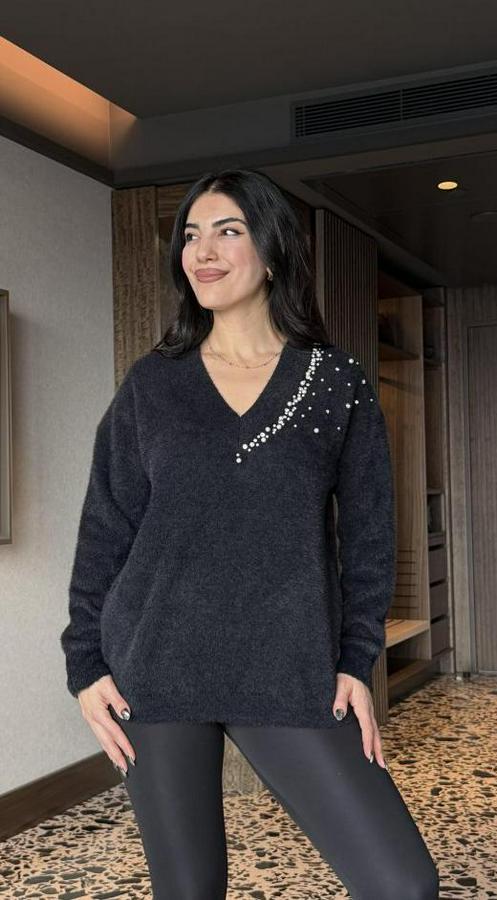 V Yaka Uzun Kollu Inci Detay Triko Bluz