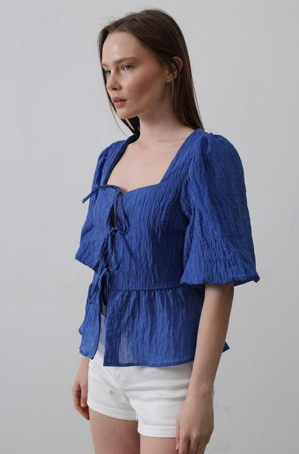 Kare Yaka Balon Kol Bluz