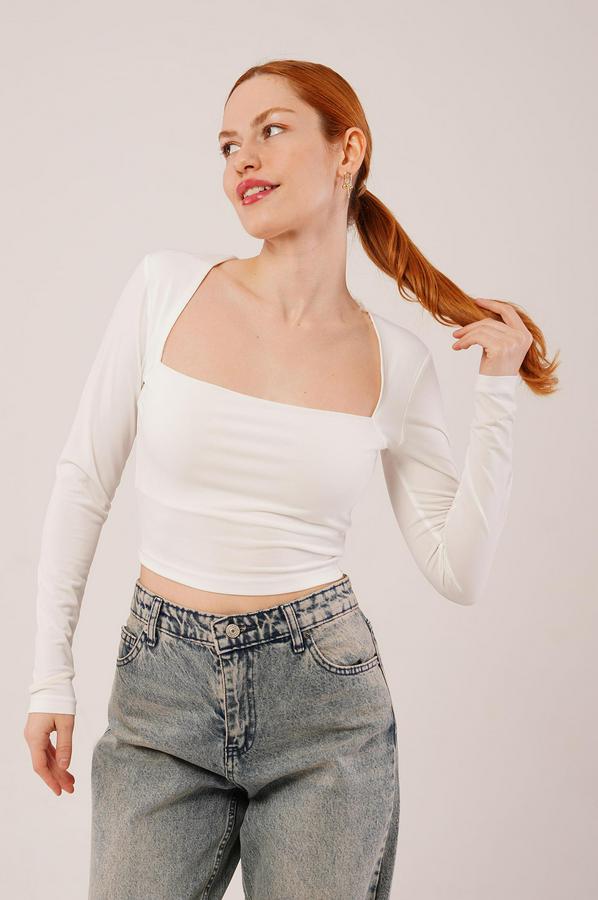 Kare Yaka Basic Beyaz Bluz