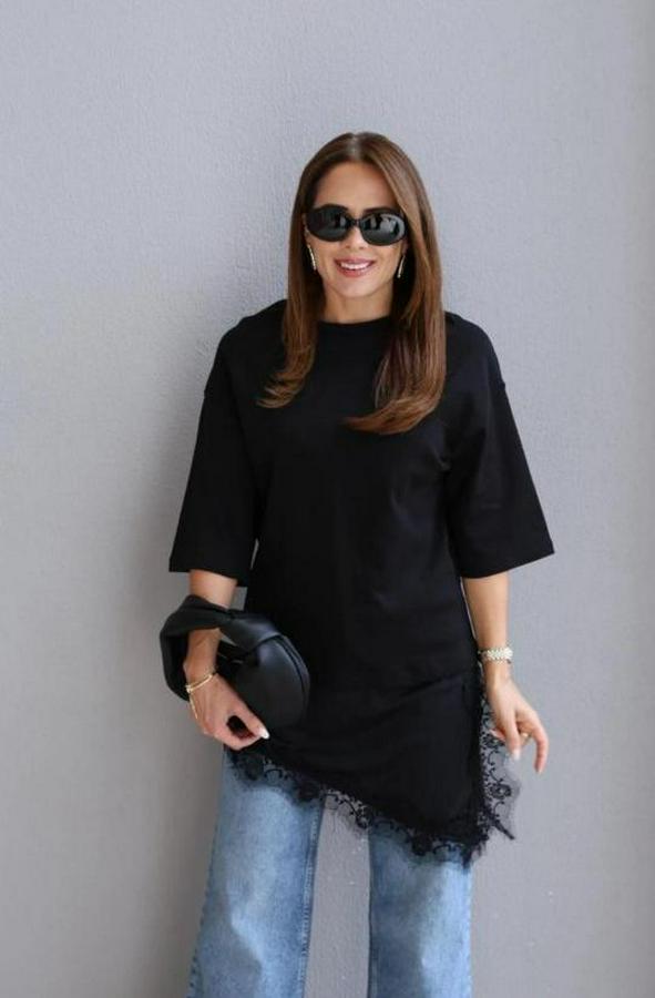 Kısa Kollu Asimetrik Kesim Dantel Güpür Detay Bluz