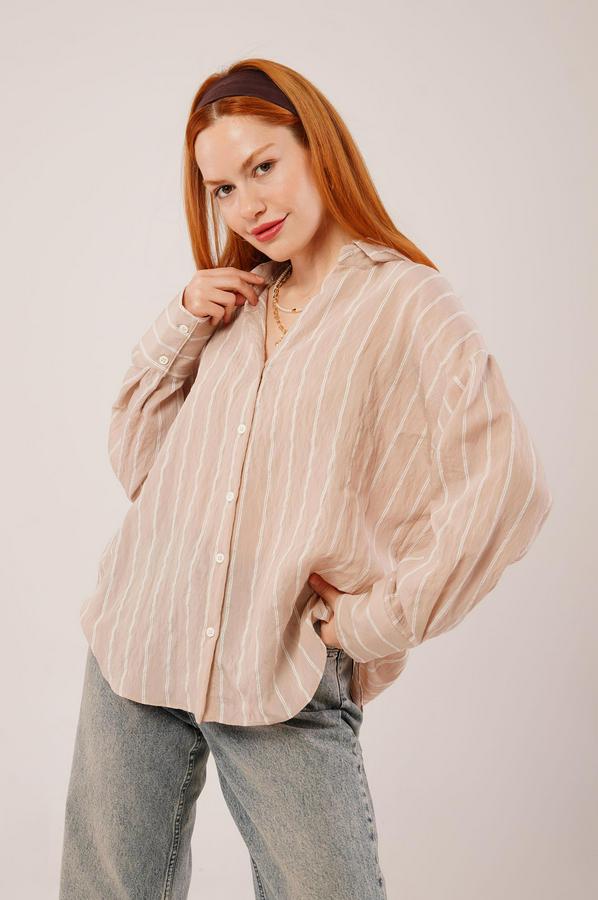Kol Düğmeli Çizgili Bej Gömlek