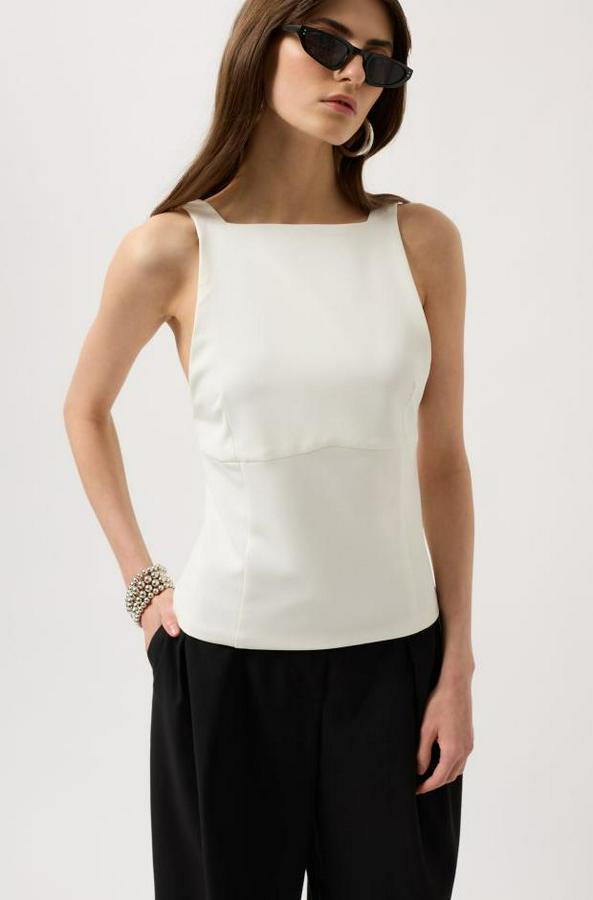 Sırt Kurdele Detay Bluz