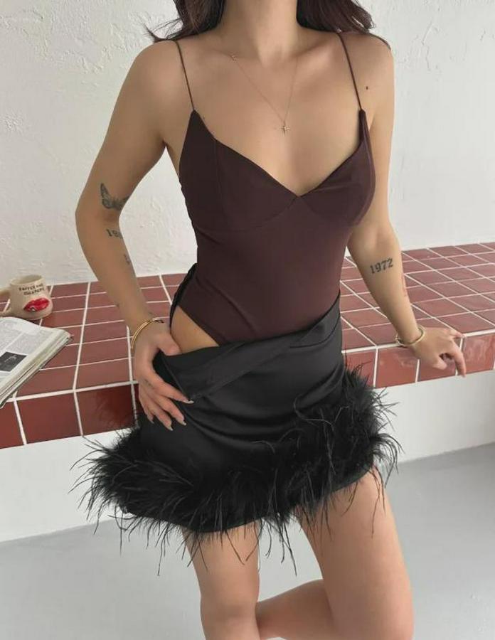 Derin Dekolte Askılı Body Sırt Dekolteli Şık Kolsuz Yazlık Bodysuit