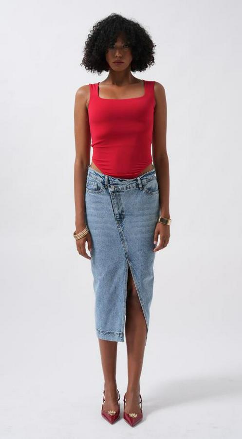 Kare Yaka Kalın Askılı Bodysuit