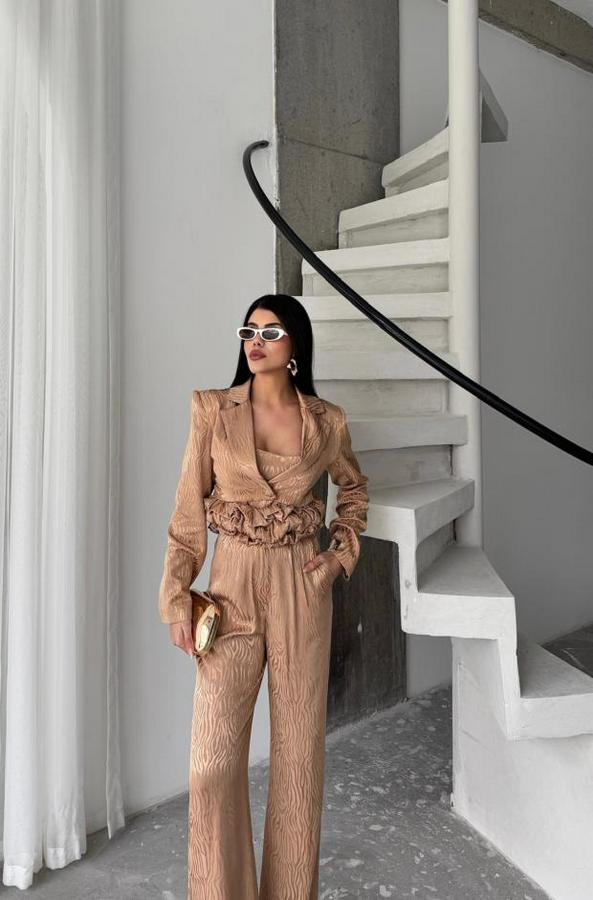 Jakarli Bluzu Tasarim Detayli Ceket-Pantolon-Bluz 3 Lü Takim