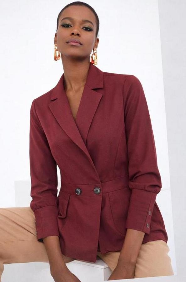 Düğme Ve Plise Detay Arkası Lastikli Ceket