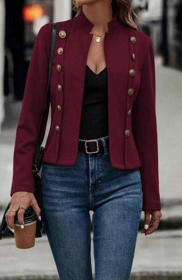 Uzun Kollu Hakim Yaka Yanlardan Düğmeli Kısa Süet Ceket