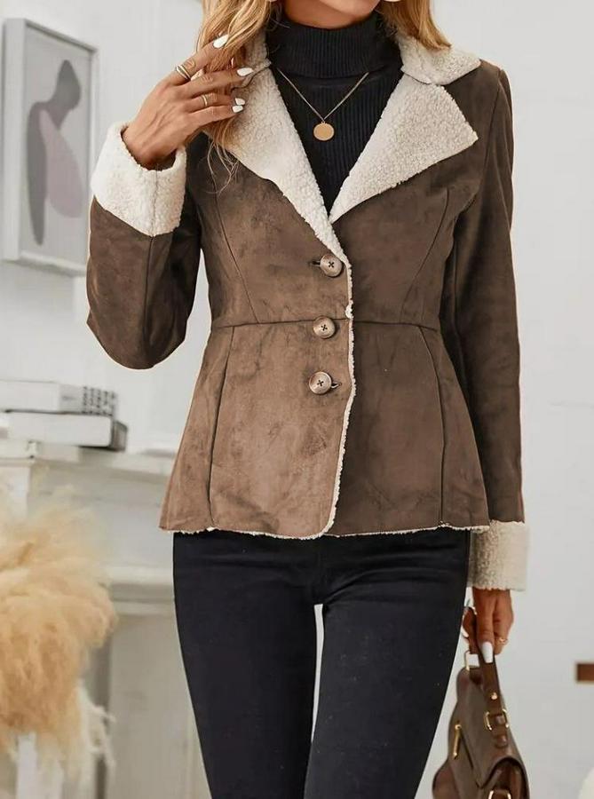 Uzun Kollu Önden Düğmeli Cep Detaylı Kısa Süet Ceket
