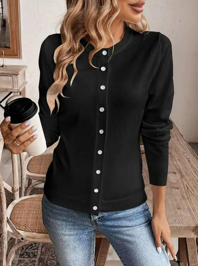 Uzun Kollu Önden Düğmeli Triko Ceket