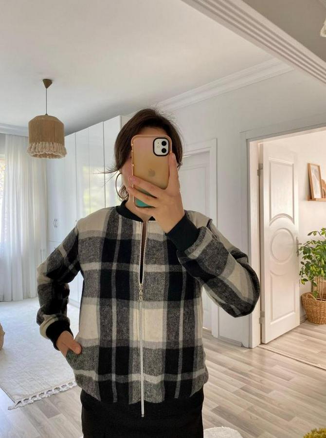 Uzun Kollu Önden Fermuarlı Ekose Desenli Ceket