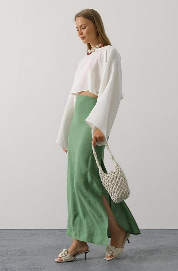 Yarasa Kollu Crop Bluz