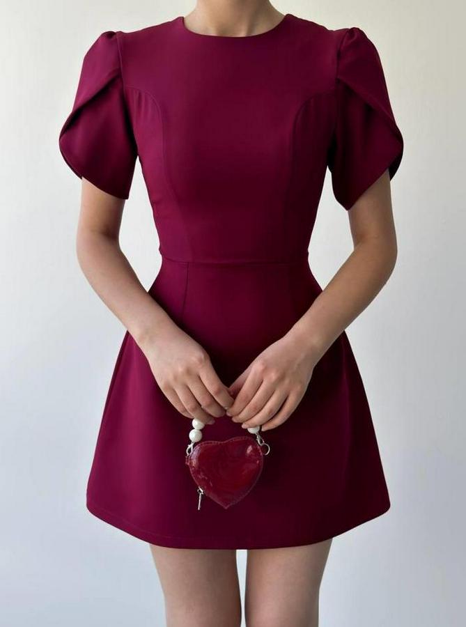 Alka Incili Fiyonk Detay Elbise