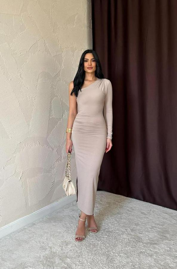 Bej Büzgü Detaylı Tek Omuz Elbise