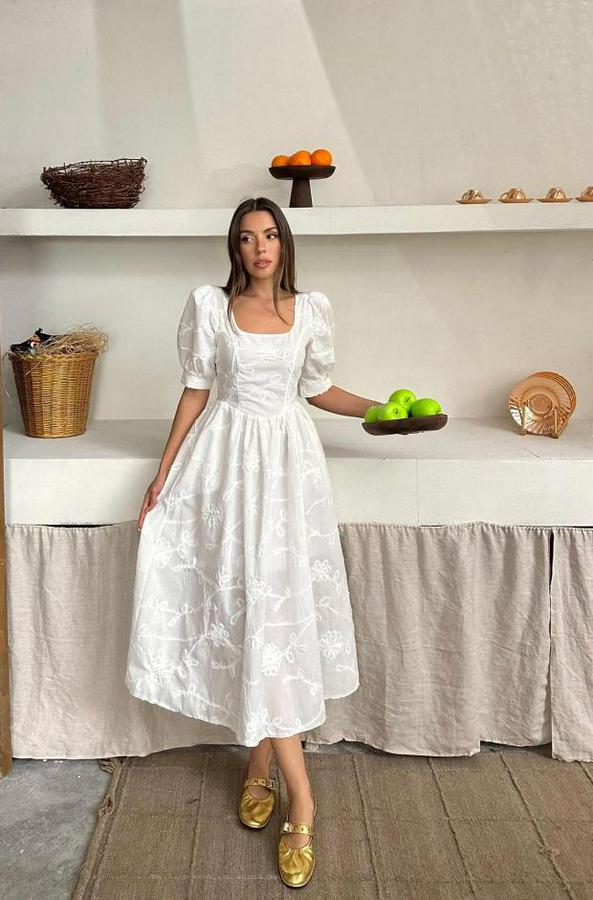 Beyaz Balon Kollu Brode Elbise