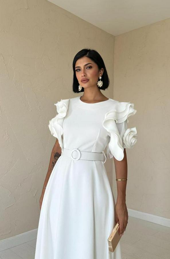 Beyaz Kolları Volanlı Kemerli Elbise