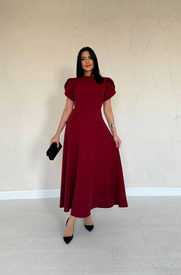 Bordo Arkası Fiyonk Garnili Britli Elbise